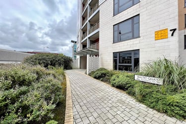 2 bed flat, Baltic Quay, Ouseburn, Newcastle, NE83QZ - Image 1